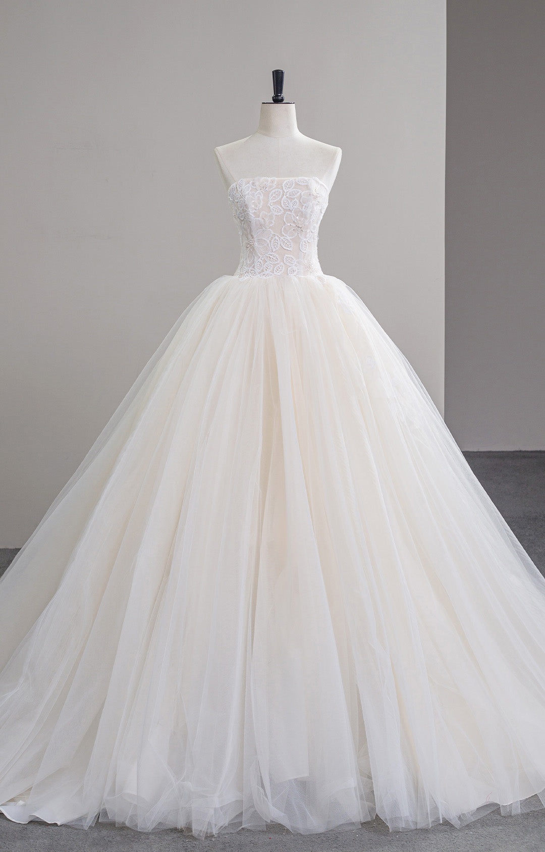 Handmade Applique Sheath A-line Hem Wedding Dresses