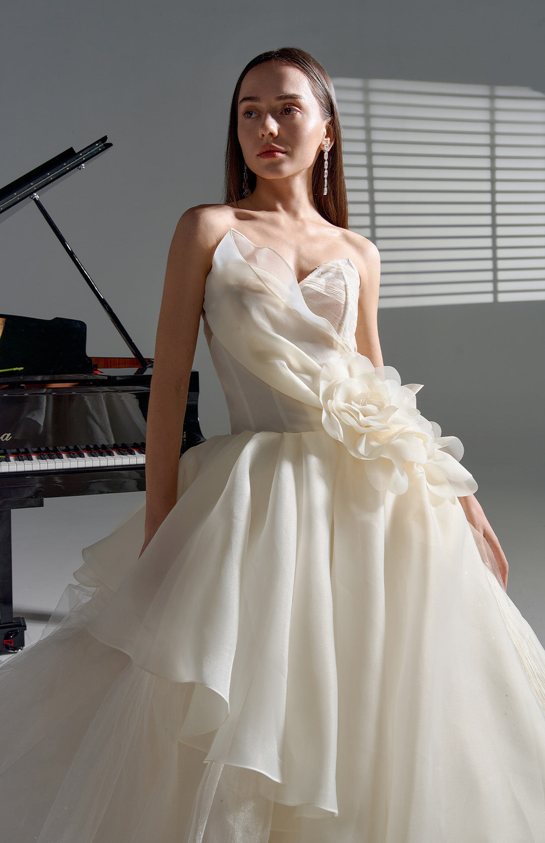 Moonlight Sonata-Handmade Irregular Multi-tiered Hem Wedding Dresses