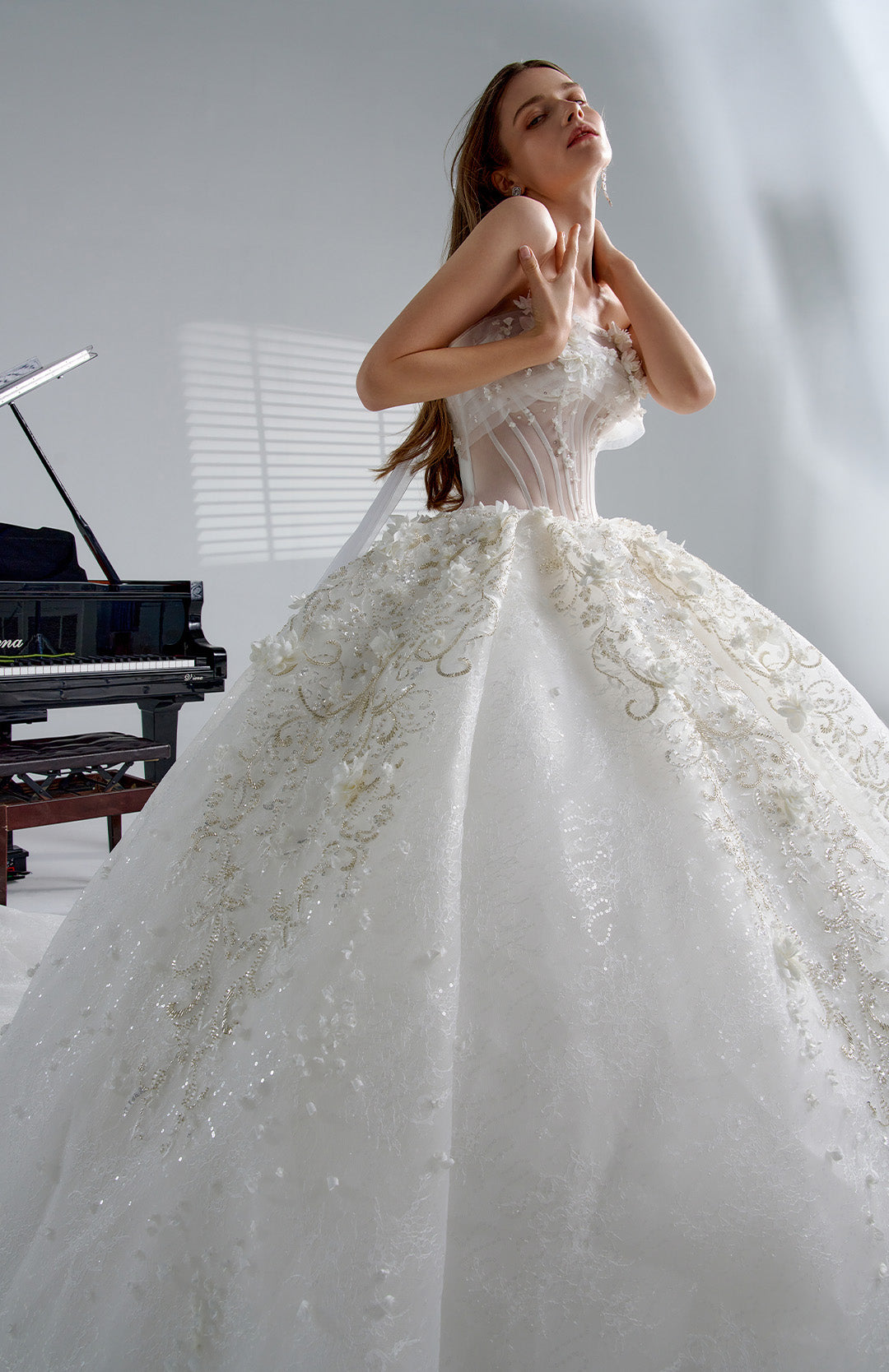 Rose blanche- Beaded Wedding Dress With Three Dimensional Roses